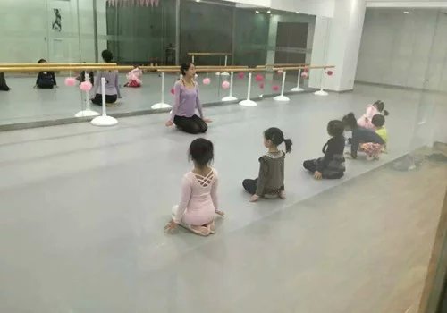 pvc地板施工案例 pvc地板施工案例